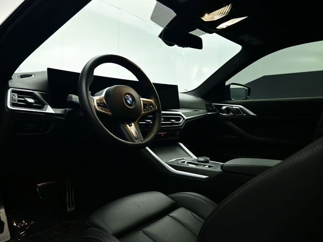 Used 2024 BMW M440i Coupe w/ Premium Package RWD image 5