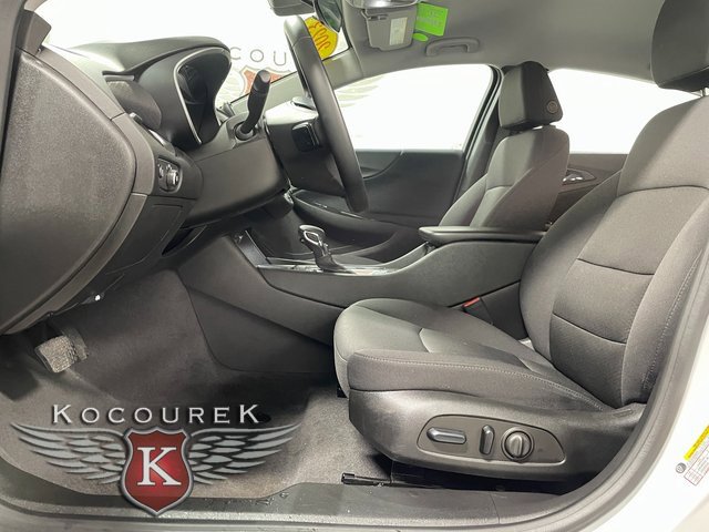 Used 2023 Chevrolet Malibu LT image 11