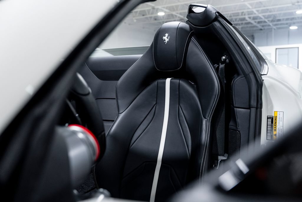 Used 2023 Ferrari 812 GTS RWD image 38