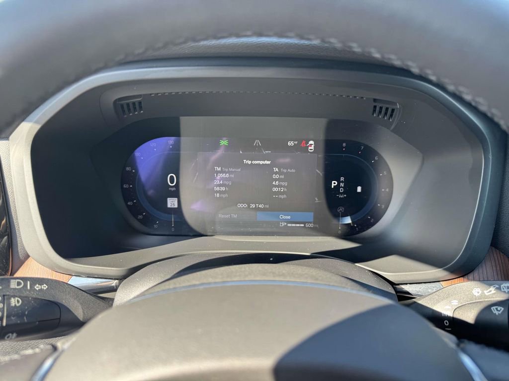 Certified 2023 Volvo XC60 B5 Plus w/ Climate Package image 23