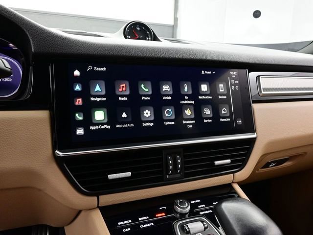 Certified 2023 Porsche Cayenne S Platinum image 10