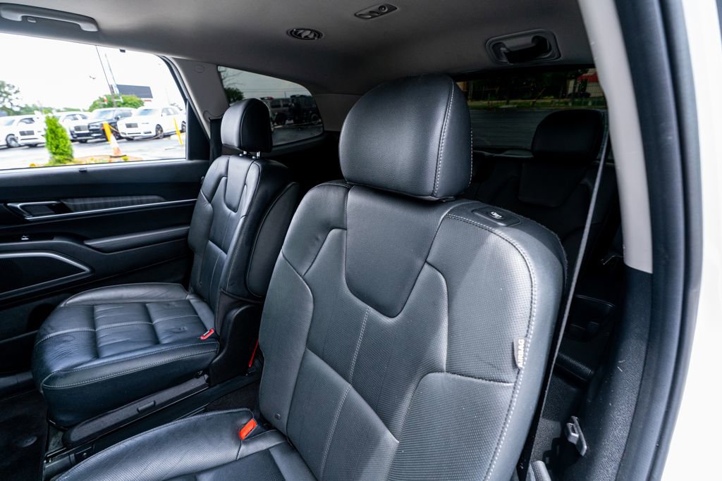 Used 2024 Kia Telluride EX w/ EX Captain's Chair Package FWD image 45