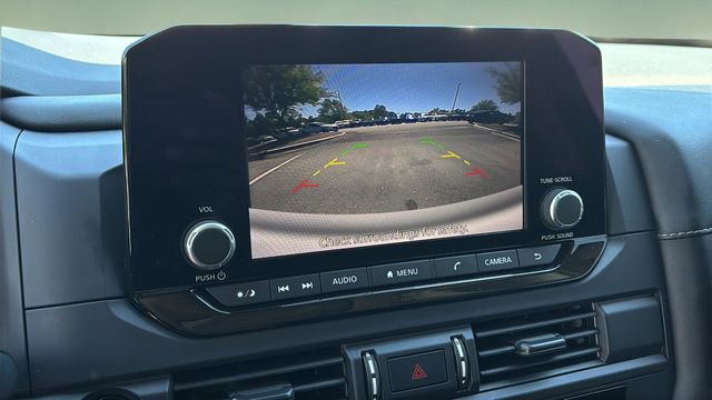 Used 2025 Nissan Pathfinder S FWD image 26