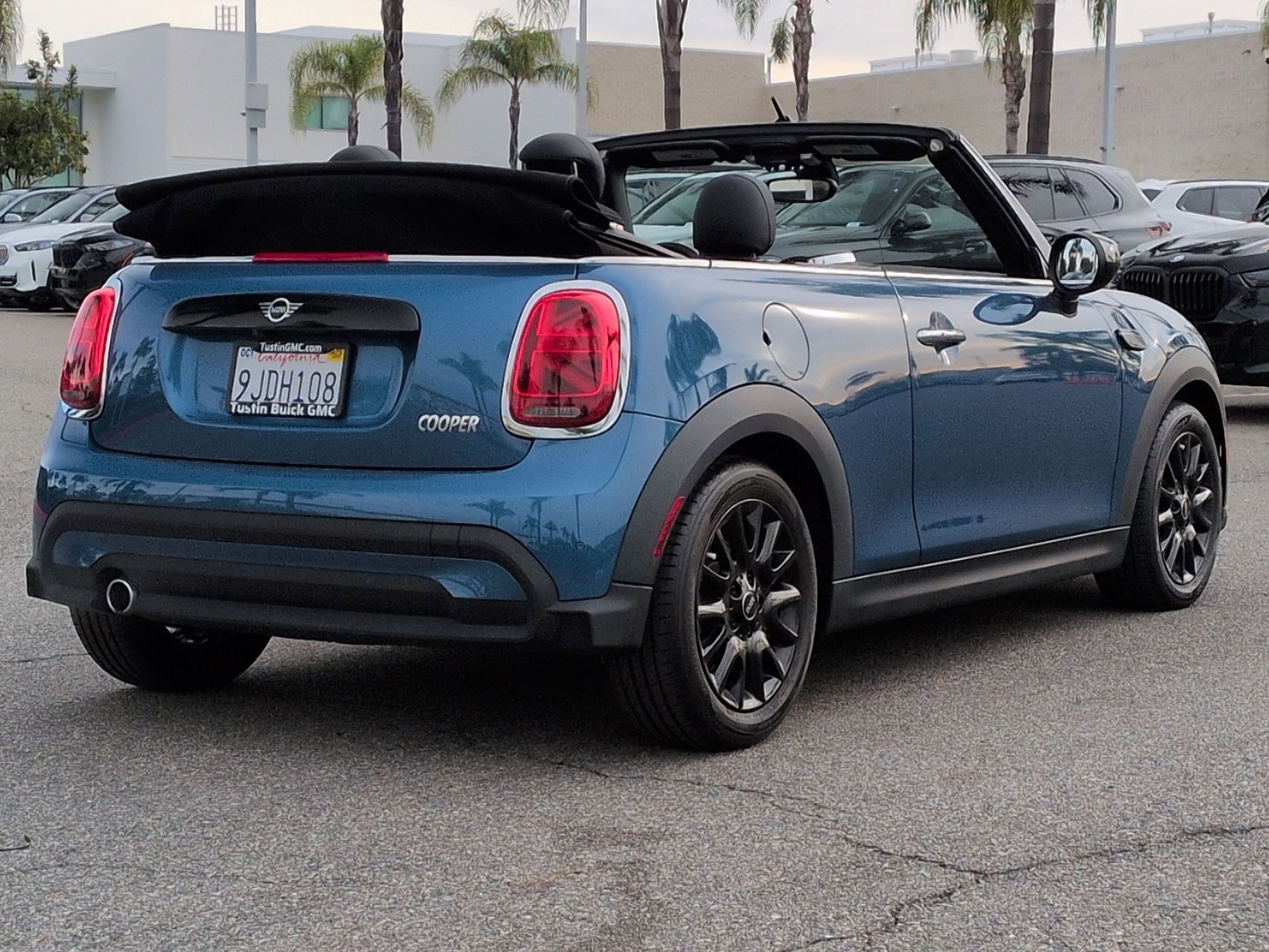 Used 2024 MINI Cooper Convertible image 10