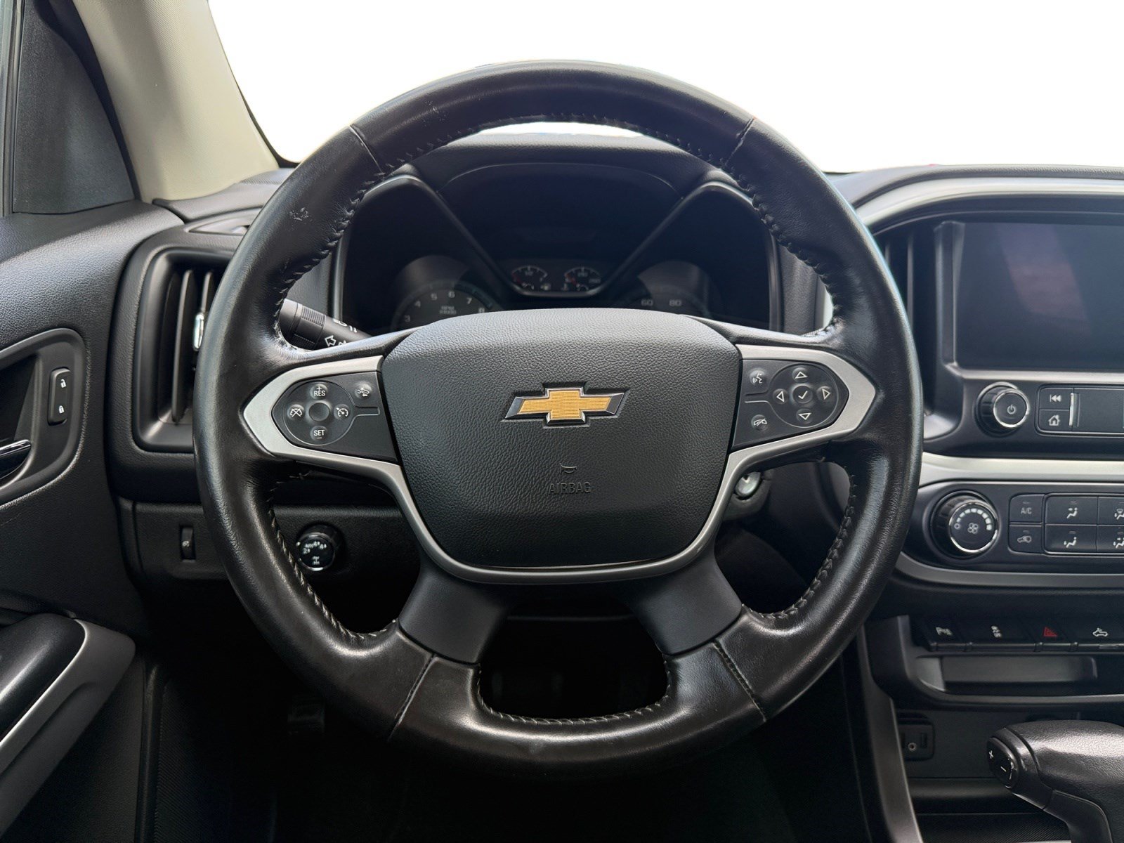 Used 2020 Chevrolet Colorado LT w/ Safety Package AWD/4WD image 11