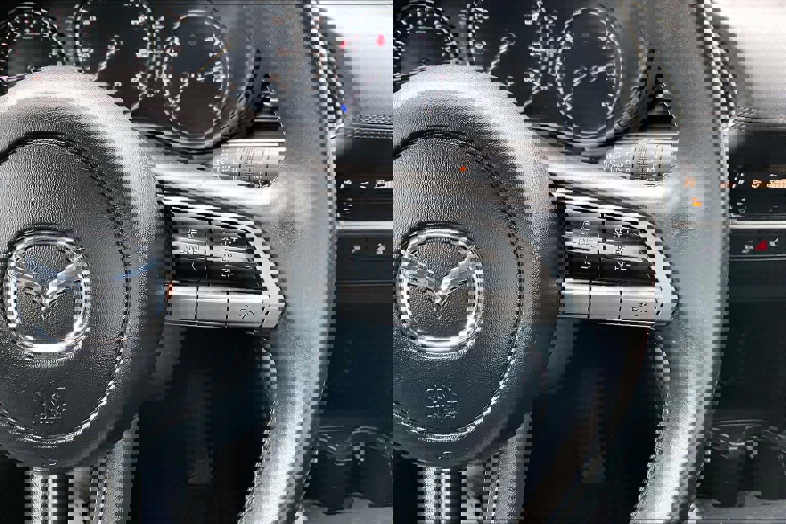 Used 2021 MAZDA MAZDA3 s image 25