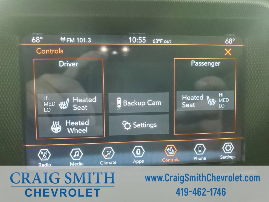 Used 2019 Jeep Wrangler Unlimited Sahara w/ Cold Weather Group AWD/4WD image 22