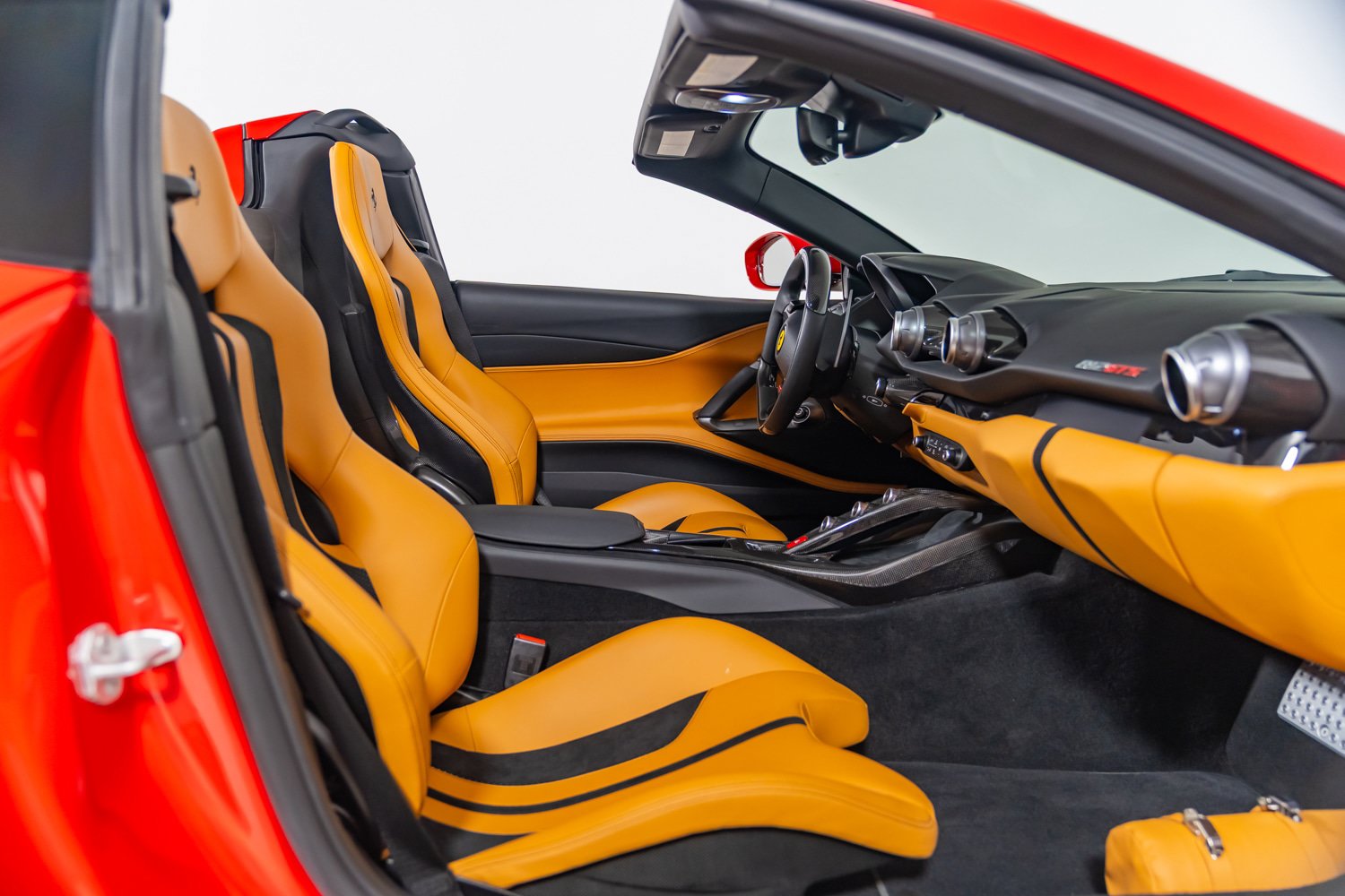Certified 2023 Ferrari 812 GTS RWD image 38