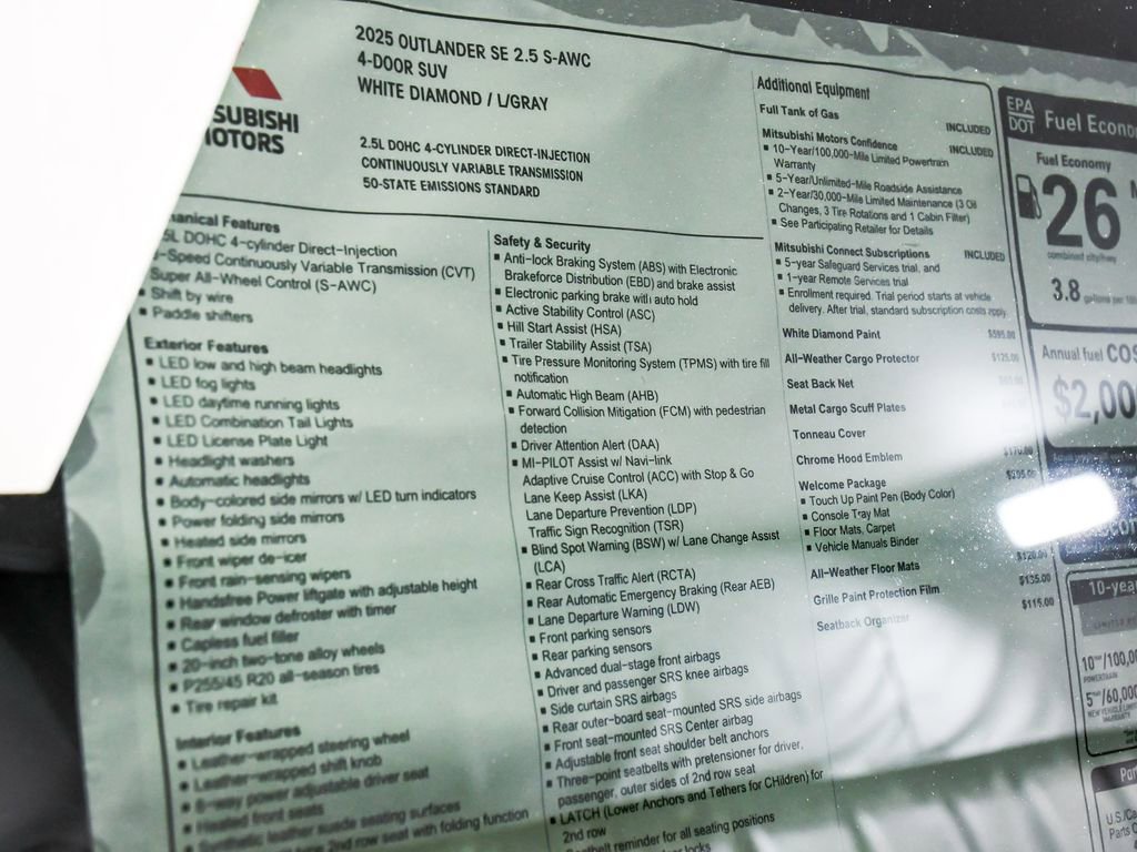 Used 2025 Mitsubishi Outlander SE image 90