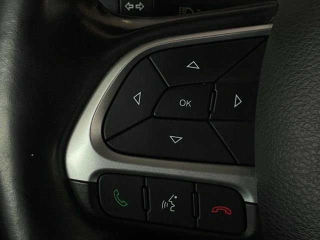 Used 2020 Jeep Compass Latitude FWD image 9
