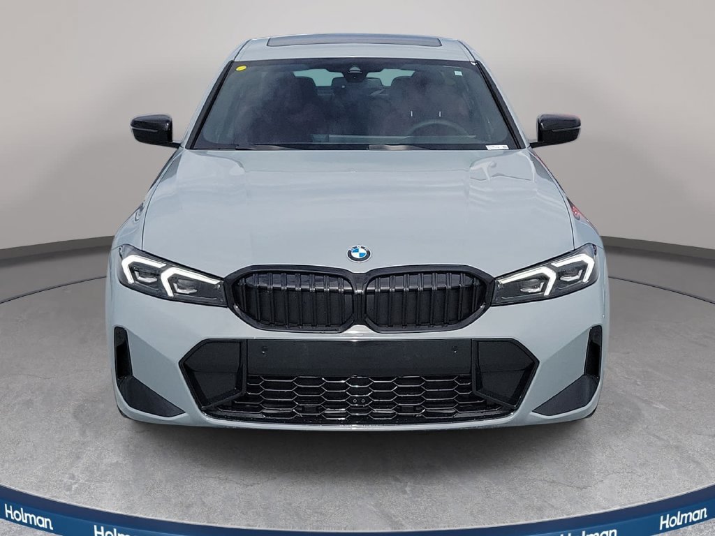 New 2026 BMW 330i Sedan w/ M Sport Package RWD image 2