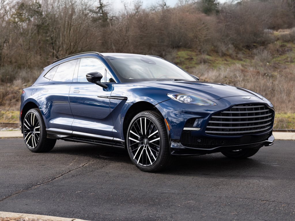 New 2025 Aston Martin DBX 707 image 11