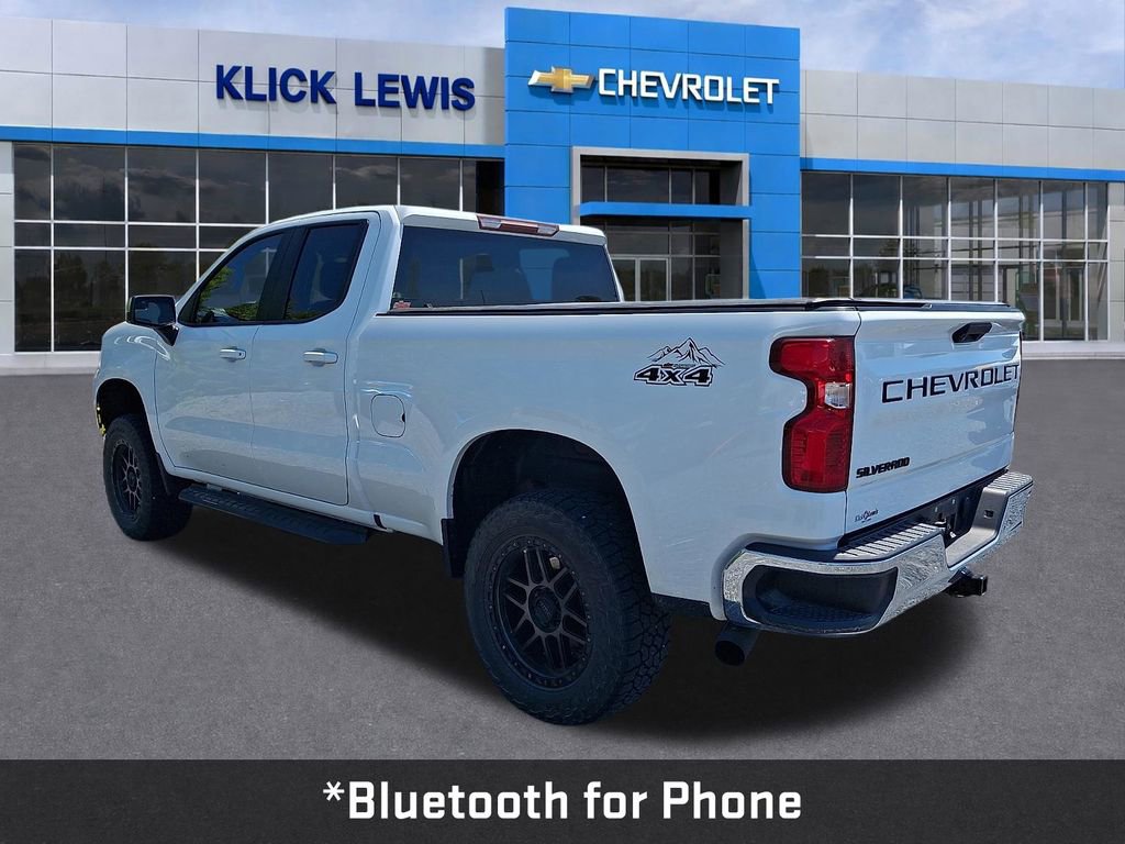Used 2020 Chevrolet Silverado 1500 LT w/ Trailering Package AWD/4WD image 5