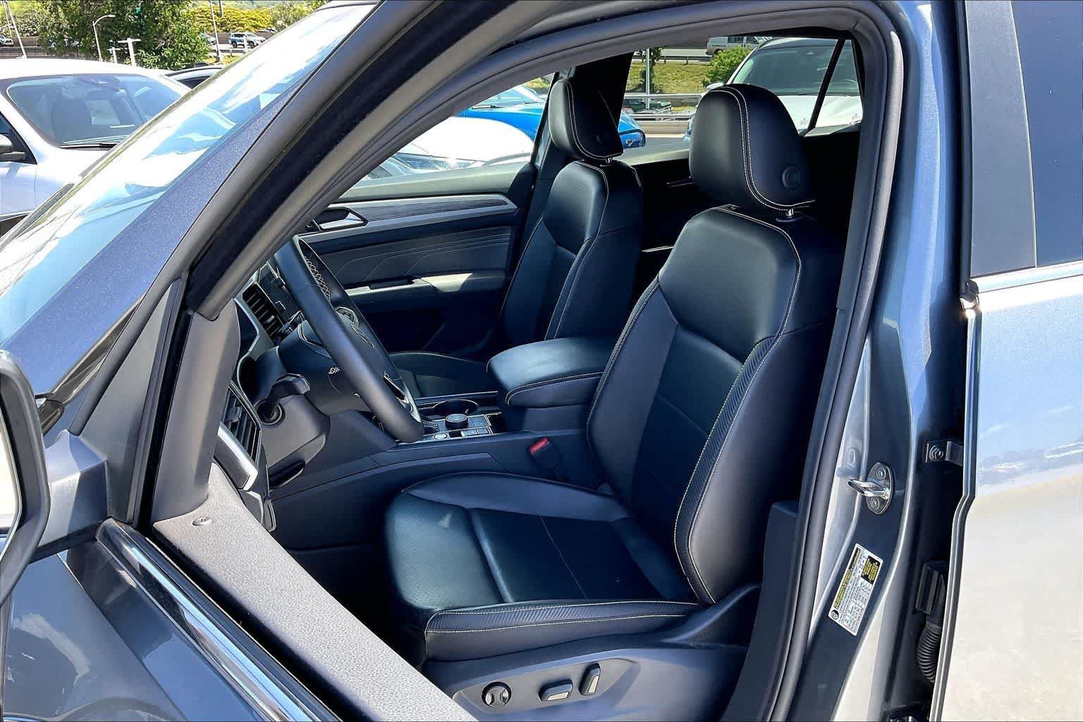 Used 2022 Volkswagen Atlas Cross Sport SE AWD/4WD image 11