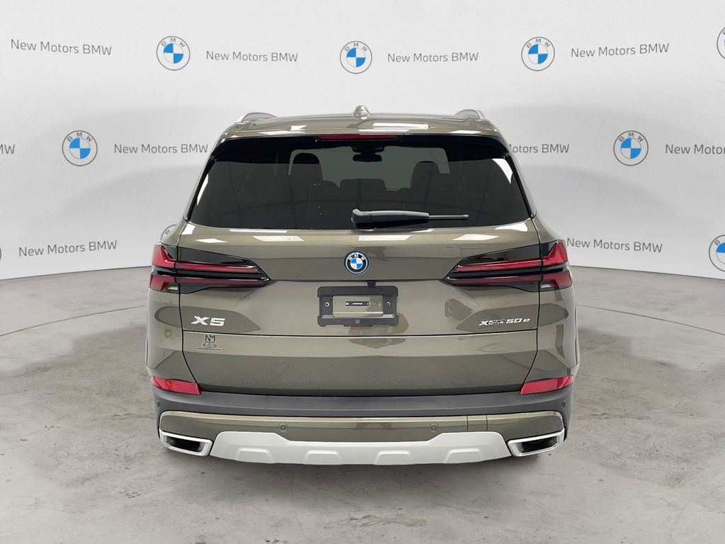 New 2026 BMW X5 xDrive50e AWD/4WD image 3
