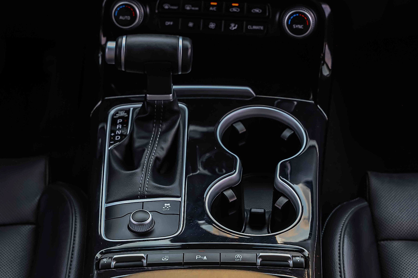 Used 2019 Kia Stinger AWD/4WD image 13