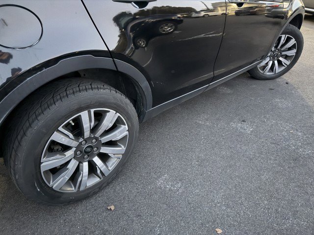 Used 2018 Land Rover Discovery Sport HSE Luxury image 27