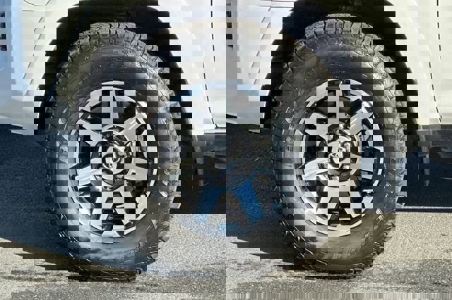 Used 2020 Toyota 4Runner TRD Off-Road image 29