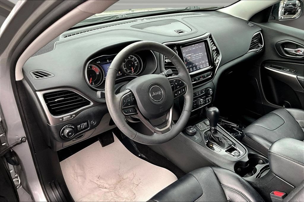 Used 2022 Jeep Cherokee Limited AWD/4WD image 17