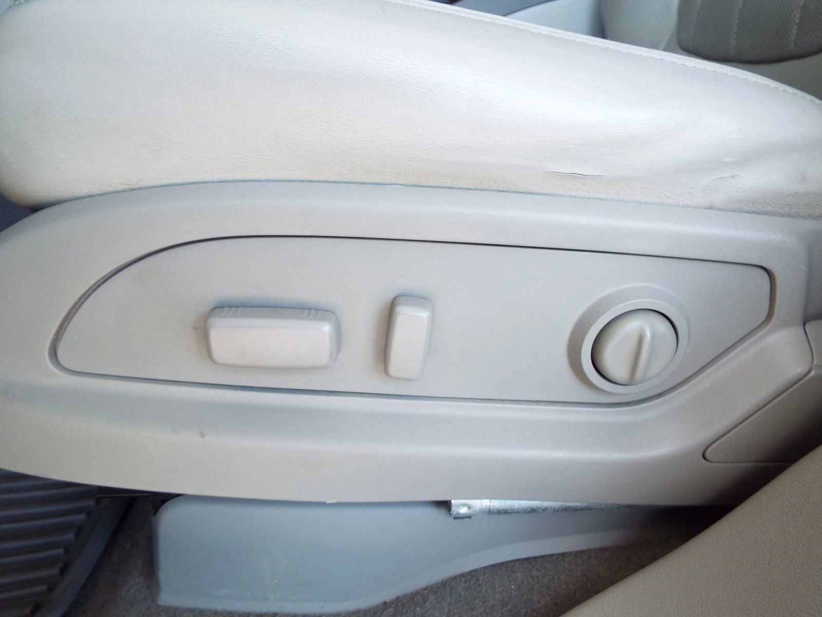 Used 2017 Buick Enclave Premium w/ Experience Buick Package image 23