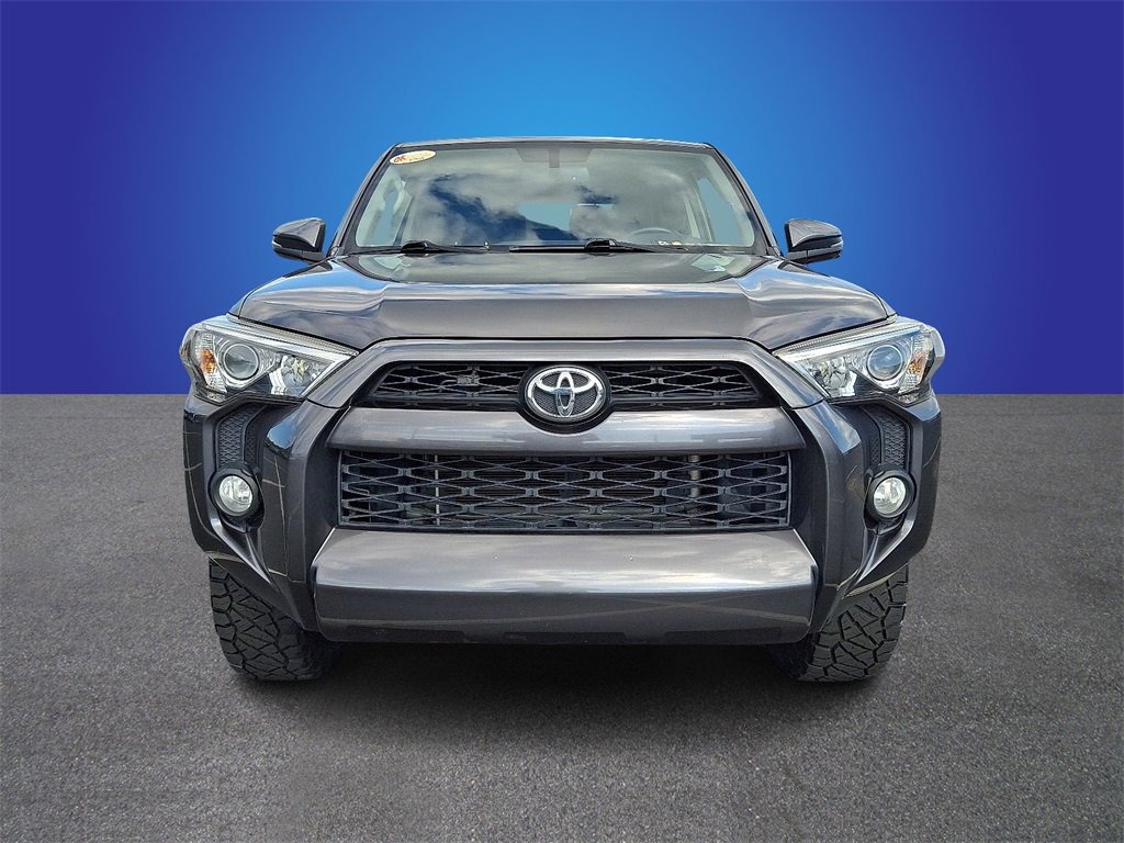 Used 2018 Toyota 4Runner TRD Off-Road video 2