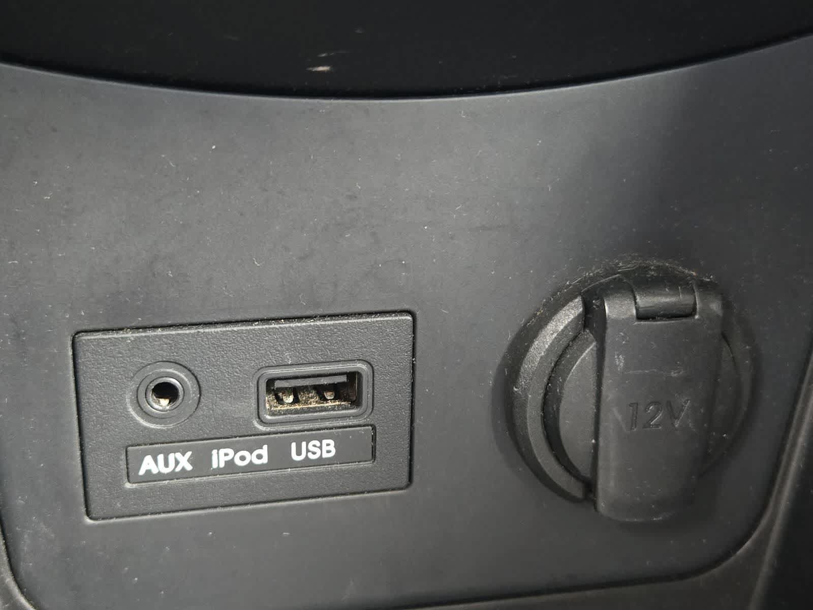 Used 2013 Hyundai Accent SE FWD image 29
