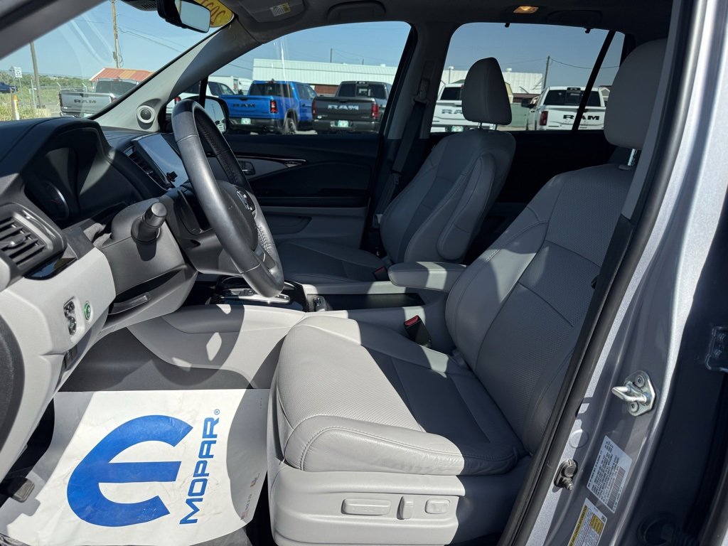 Used 2021 Honda Pilot Elite image 16