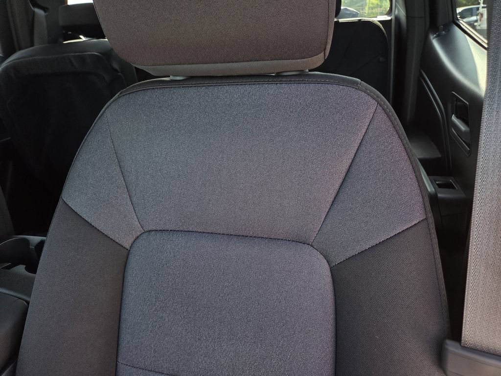 New 2026 Chevrolet Colorado W/T w/ WT Custom Package RWD image 17