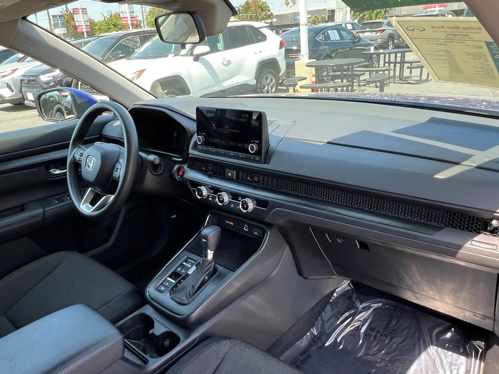 Used 2023 Honda CR-V LX image 13