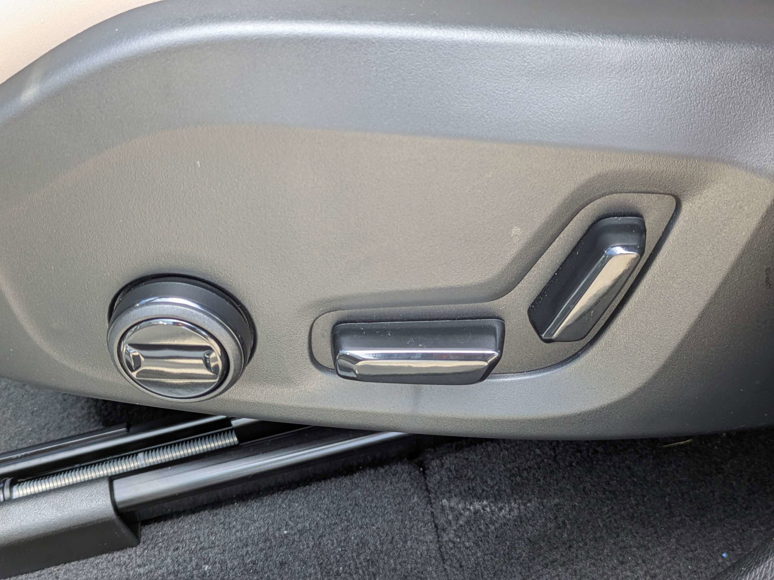 New 2026 Volvo XC60 B5 Plus w/ Protection Package Premier image 21