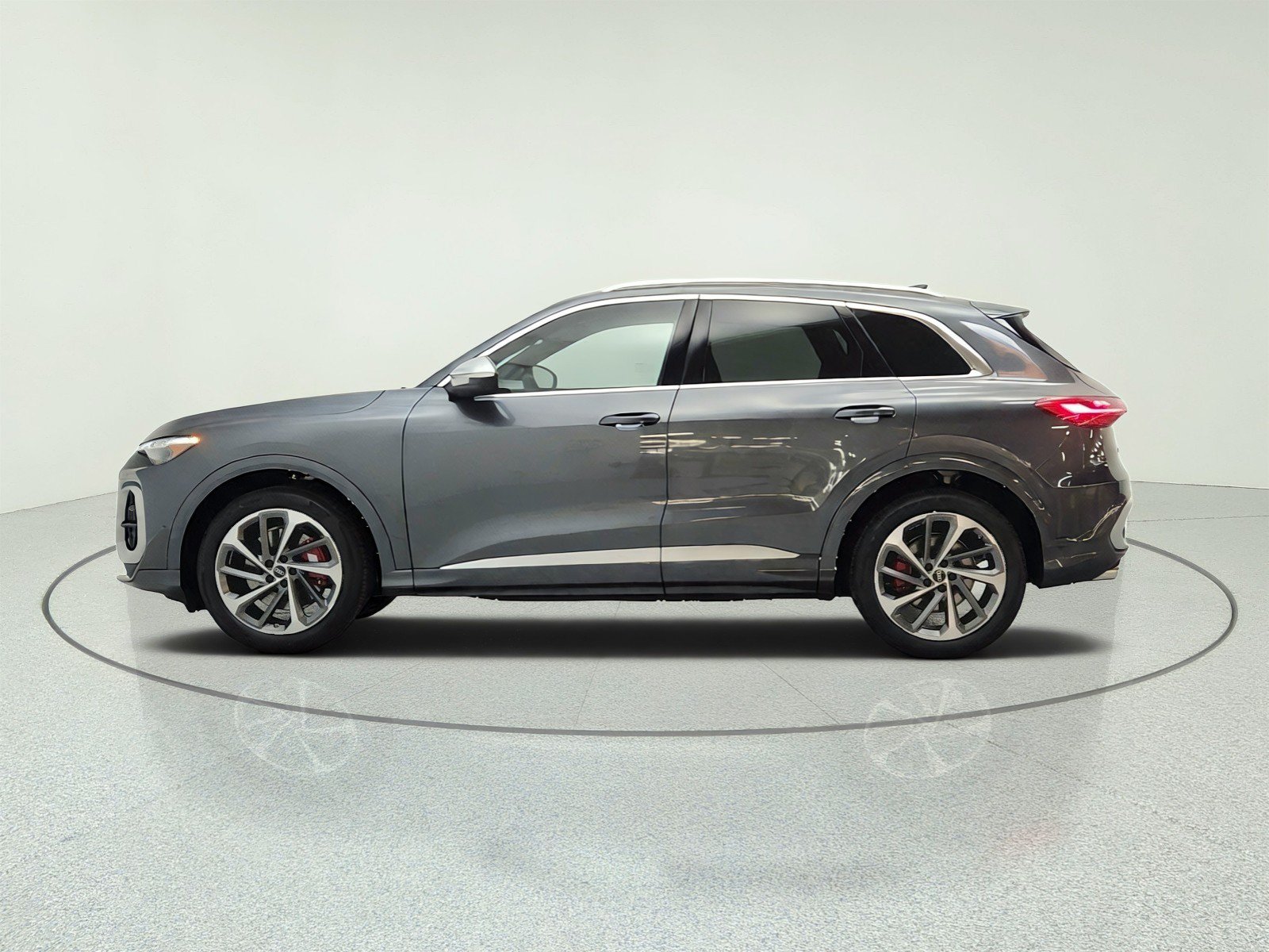 New 2026 Audi SQ5 Prestige AWD/4WD image 8
