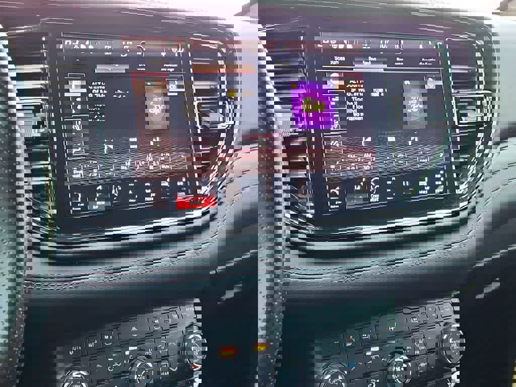 Used 2022 Dodge Durango R/T w/ Tow 'N Go Package image 30