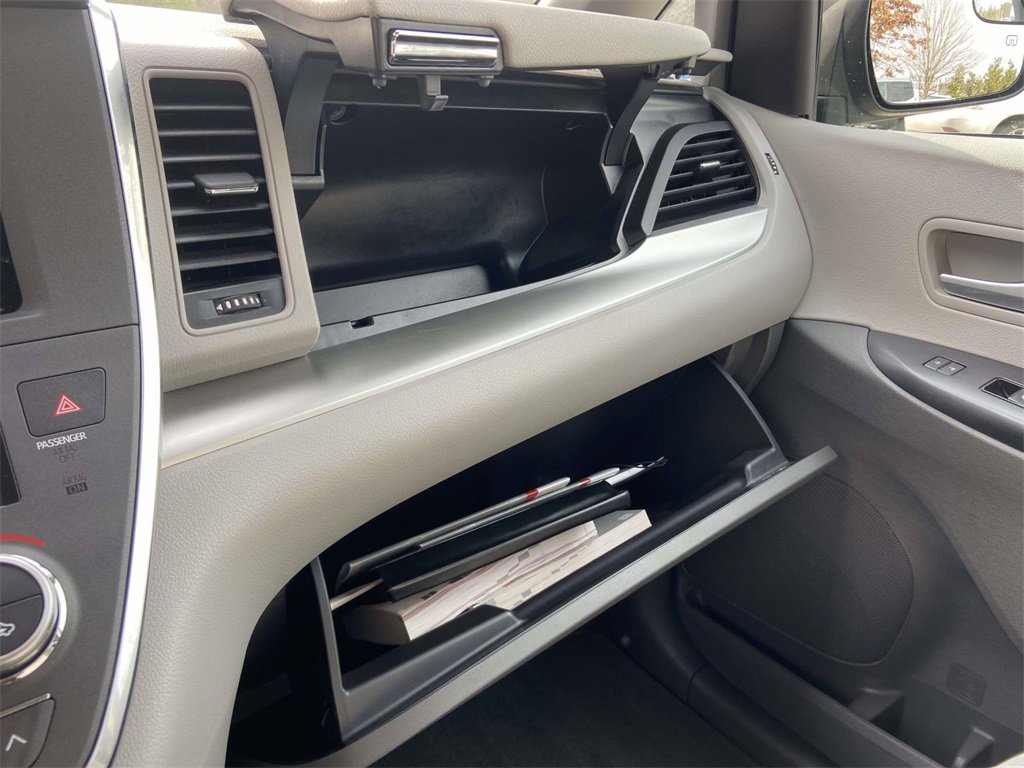 Used 2018 Toyota Sienna LE image 29