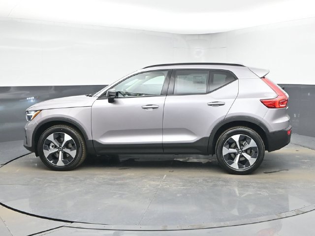 New 2026 Volvo XC40 B5 Plus w/ Protection Package Premier AWD/4WD image 5