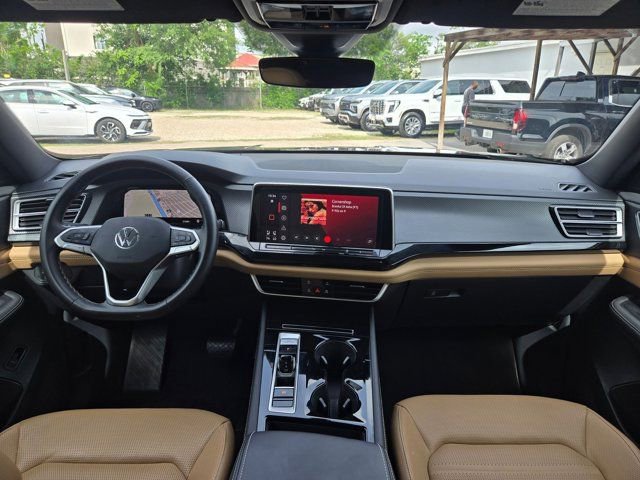 Used 2025 Volkswagen Atlas Cross Sport SEL image 25