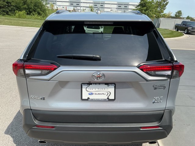 Used 2025 Toyota RAV4 XLE AWD/4WD image 3