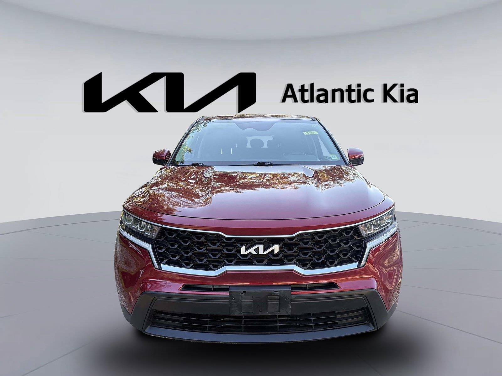 Certified 2022 Kia Sorento LX AWD/4WD image 2