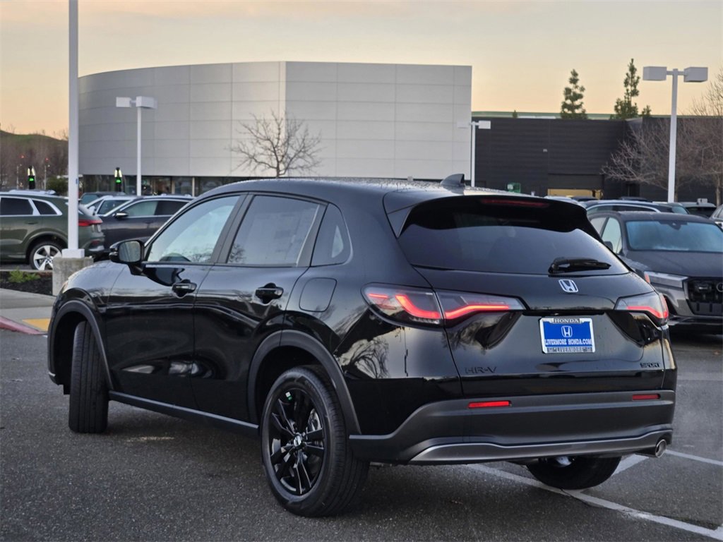 New 2026 Honda HR-V Sport image 8