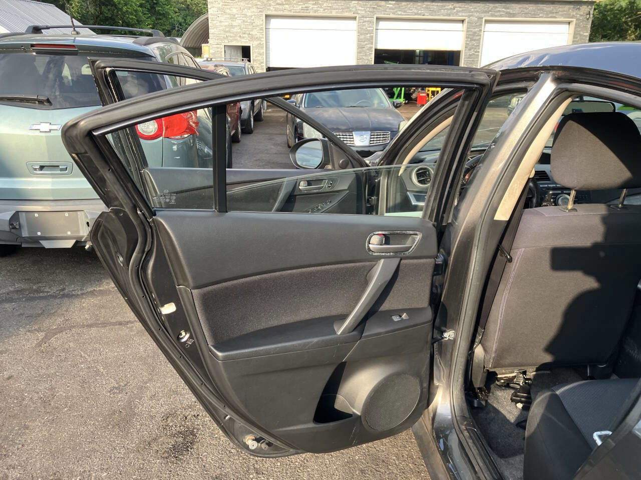 Used 2010 MAZDA MAZDA3 i Touring FWD image 18