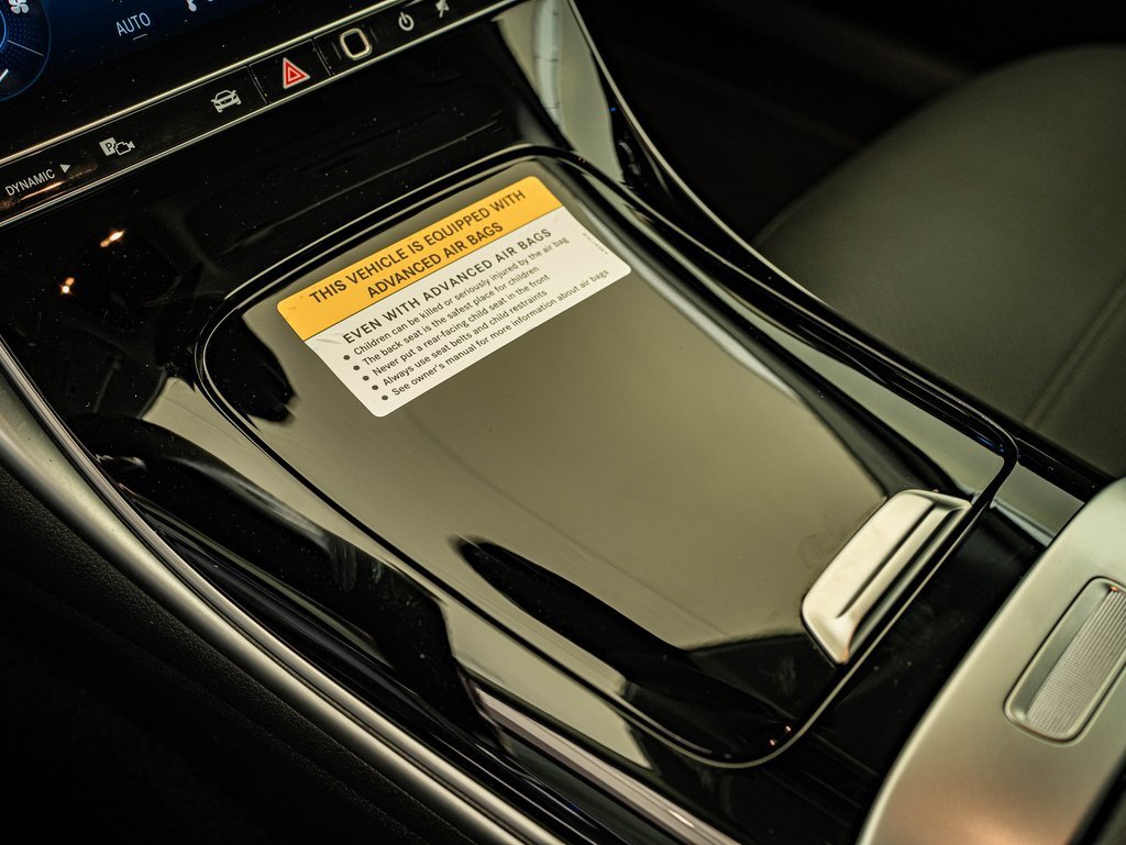 Certified 2025 Mercedes-Benz C 300 4MATIC Sedan image 36