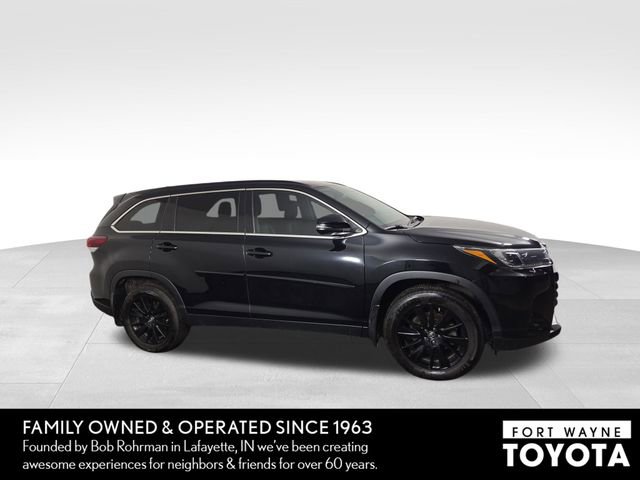 Used 2019 Toyota Highlander SE image 5