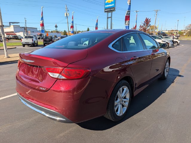 Used 2015 Chrysler 200 Limited FWD image 5