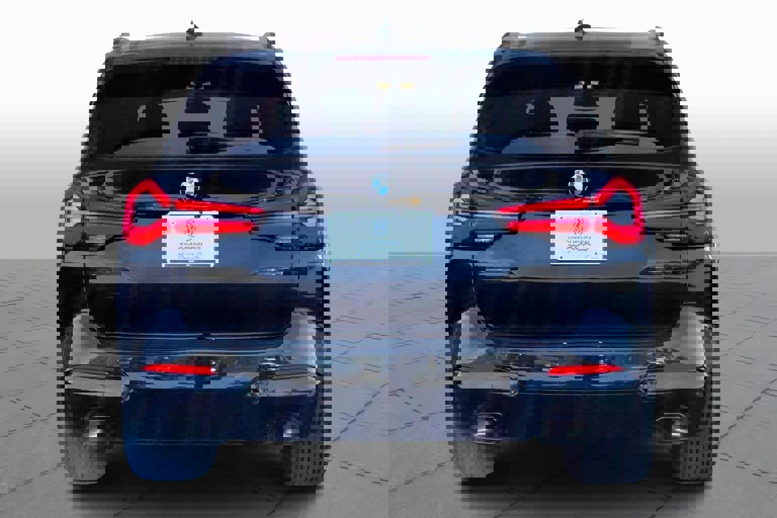 Used 2023 BMW X3 xDrive30i w/ M Sport Package image 5