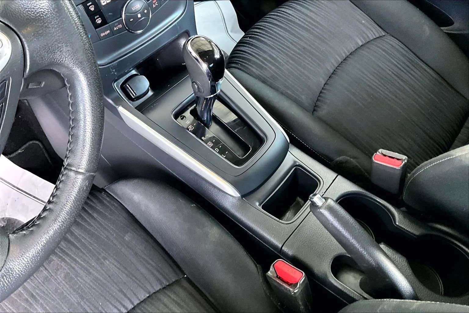 Used 2019 Nissan Sentra SV FWD image 15