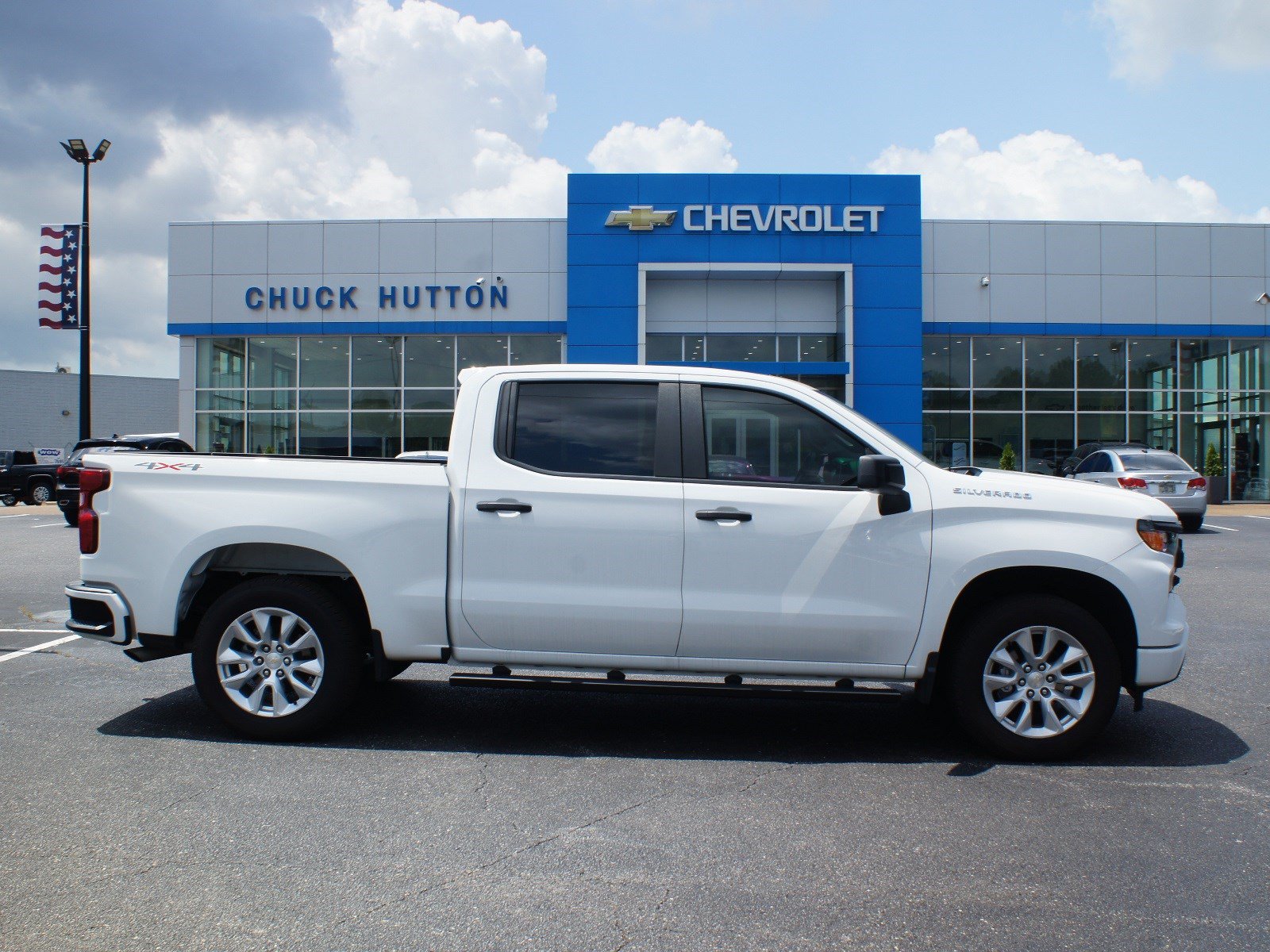 Used 2024 Chevrolet Silverado 1500 Custom AWD/4WD image 1
