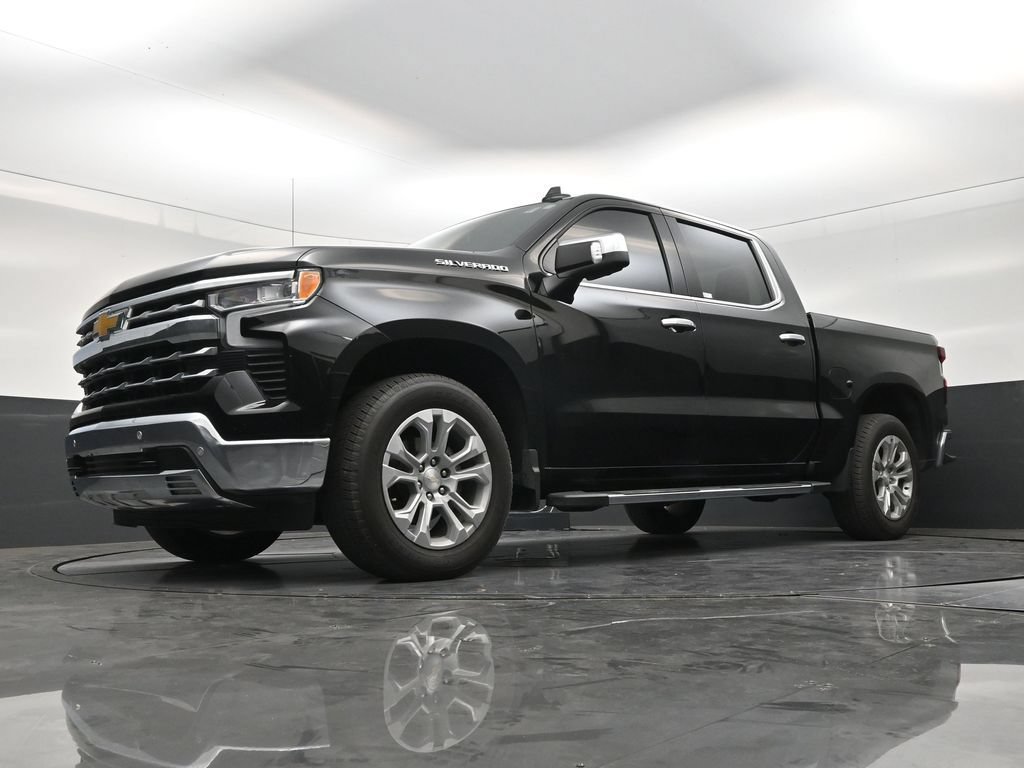 Used 2024 Chevrolet Silverado 1500 LTZ RWD image 20