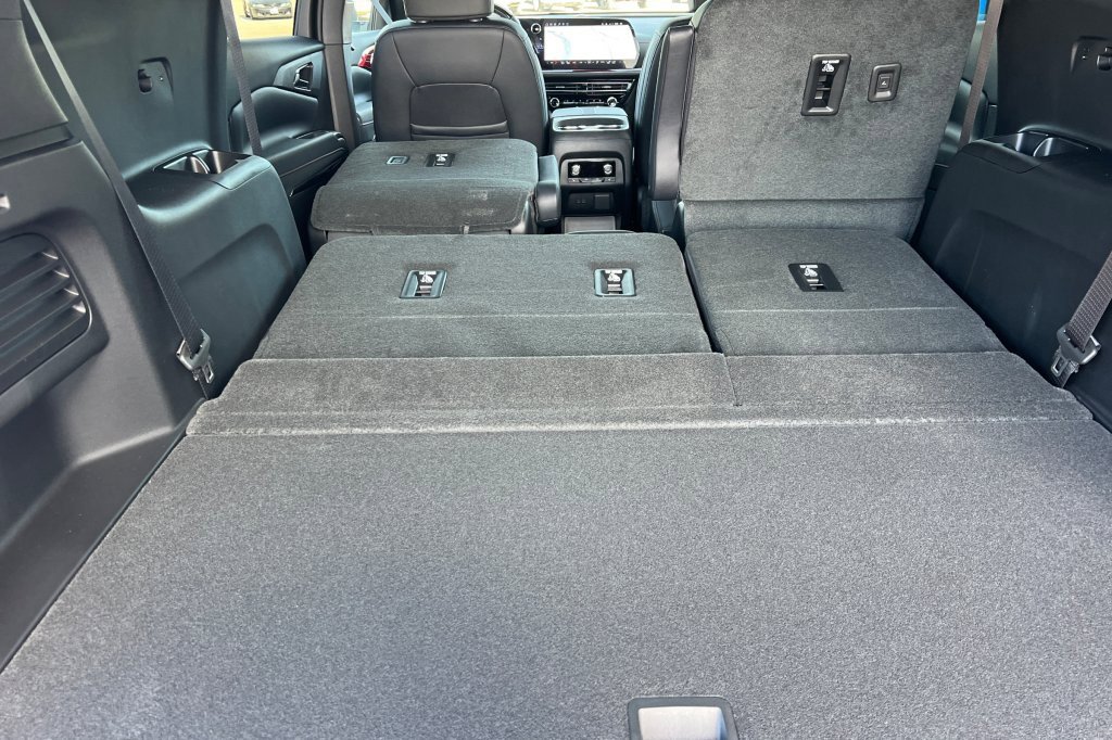 New 2026 Chevrolet Traverse RS image 13