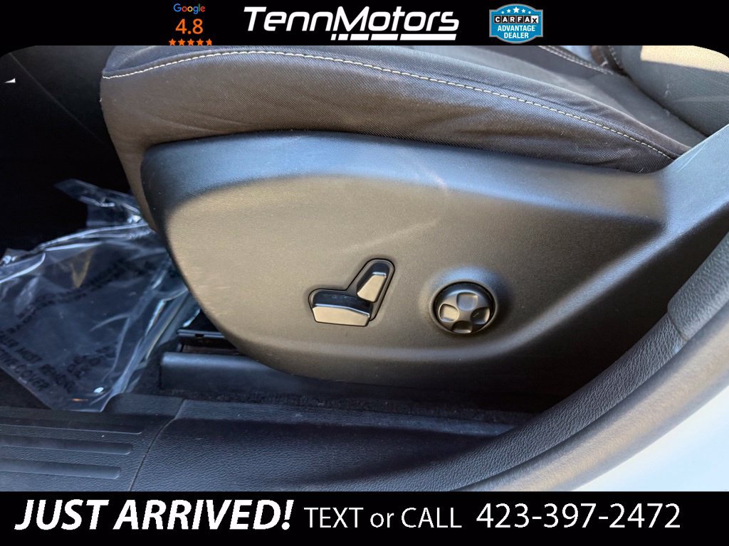 Used 2015 Jeep Cherokee Latitude w/ Comfort/Convenience Group FWD image 11