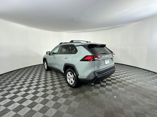 Used 2021 Toyota RAV4 XLE w/ Convenience Package AWD/4WD image 9