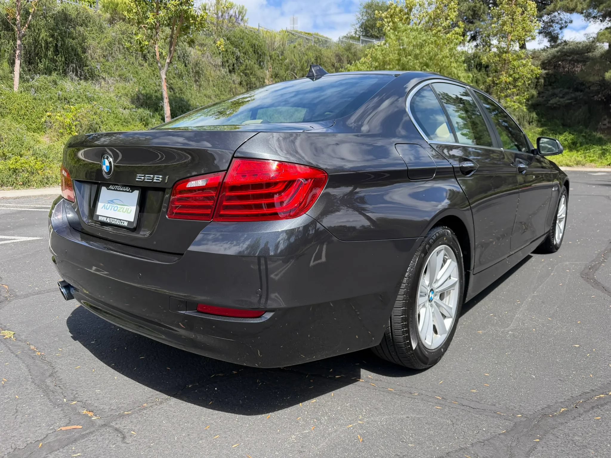 Used 2016 BMW 528i Sedan RWD image 5